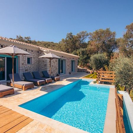Villa Di Pietra Liapades Exteriör bild