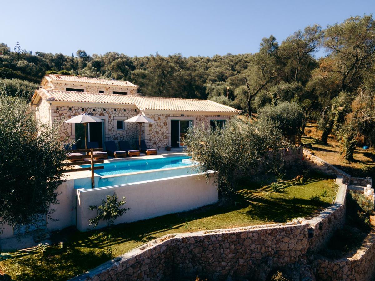 Villa Di Pietra Liapades Exteriör bild