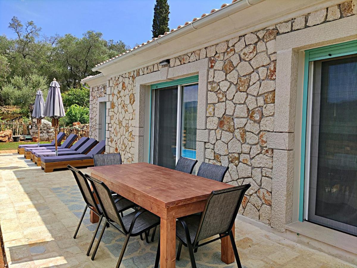 Villa Di Pietra Liapades Exteriör bild