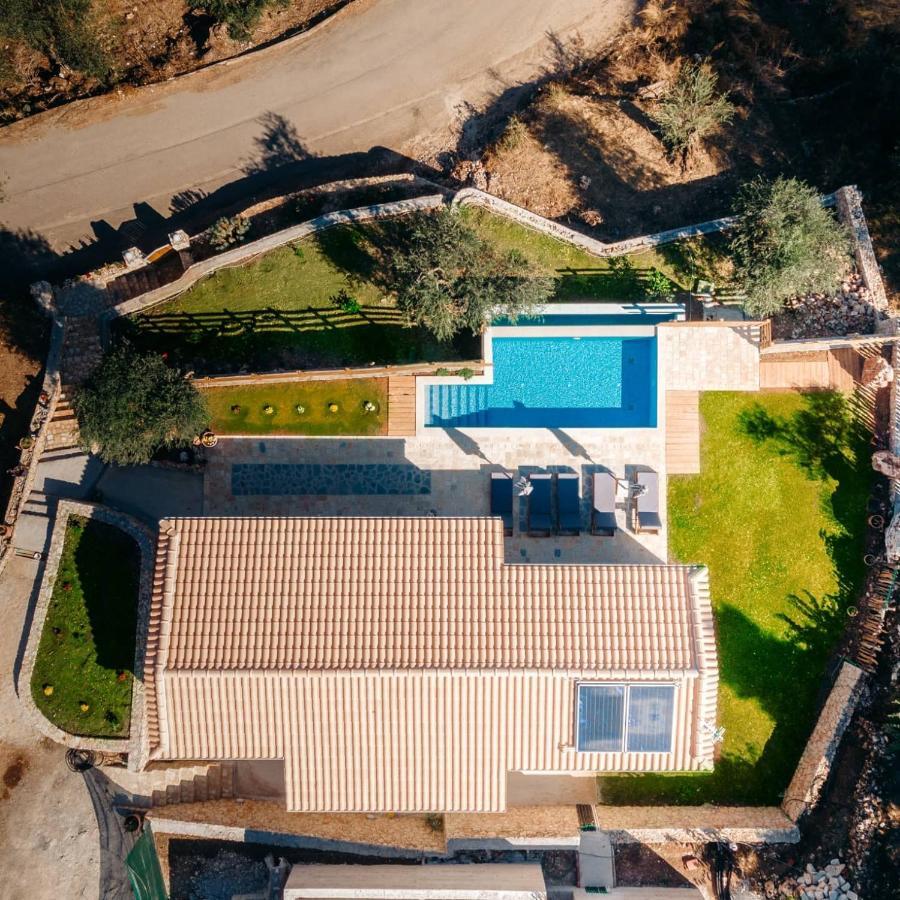 Villa Di Pietra Liapades Exteriör bild